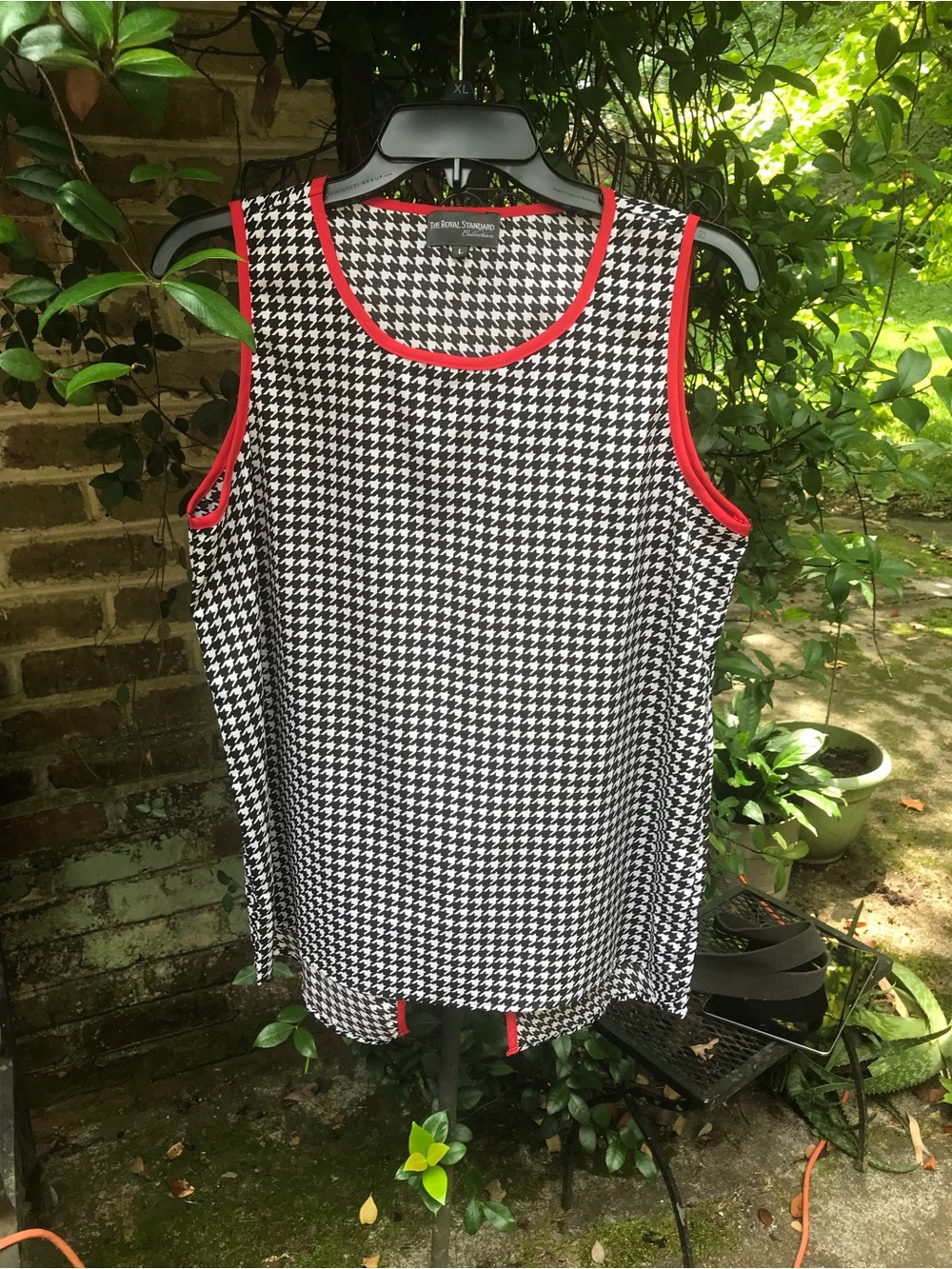 Royal Standard- HOUNDSTOOTH UA FAN SHIRT TOP- Size Large- NWOT